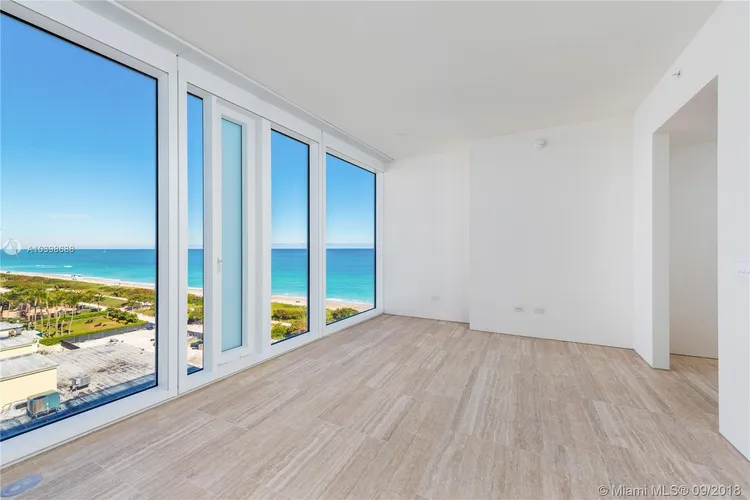 The Surf Club Four Seasons Hotel And Residences #N-821 image #15