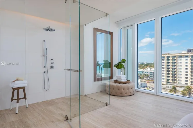 The Surf Club Four Seasons Hotel And Residences #N-821 image #8