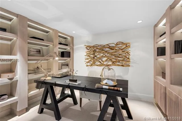 1 Hotel & Homes #1415 image #10