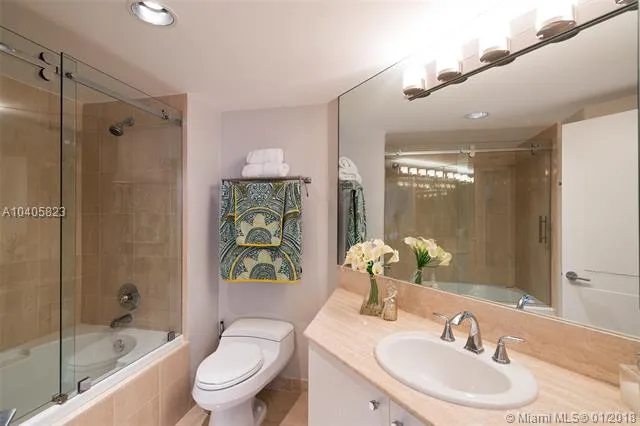 Williams Island 7000 #1001 image #13