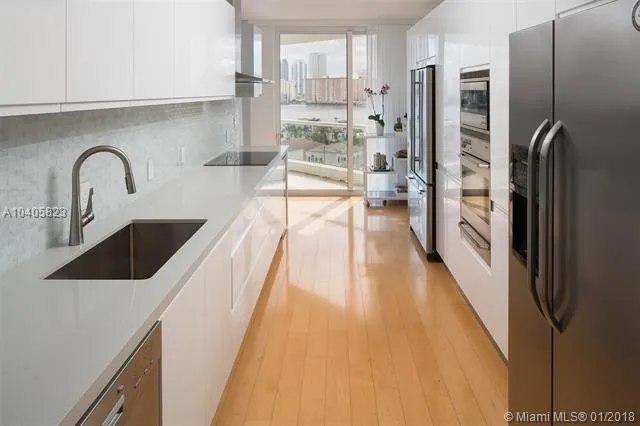 Williams Island 7000 #1001 image #7