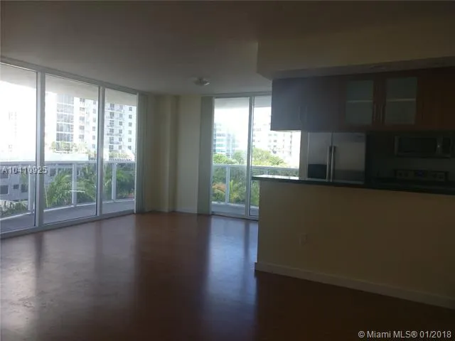 23 Biscayne #605 image #12