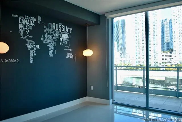 Mint #TH-709 image #19