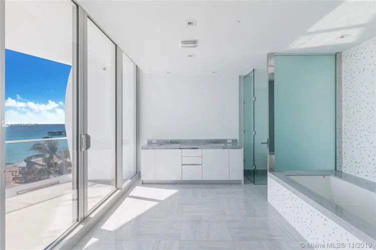 Jade Signature #505 image #6