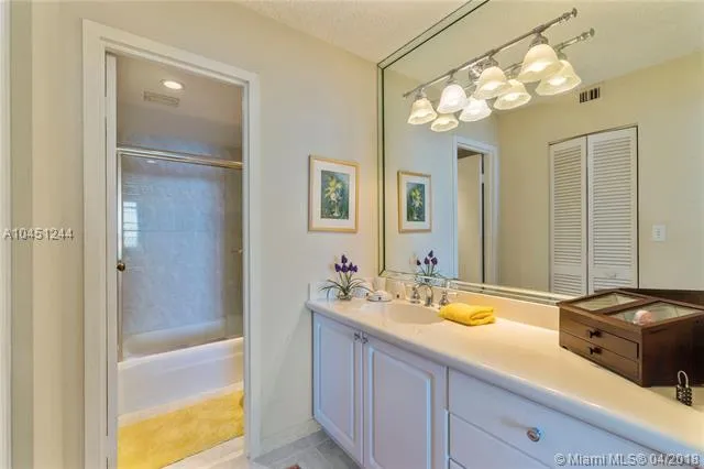 Brickell Bay Club #903 image #10