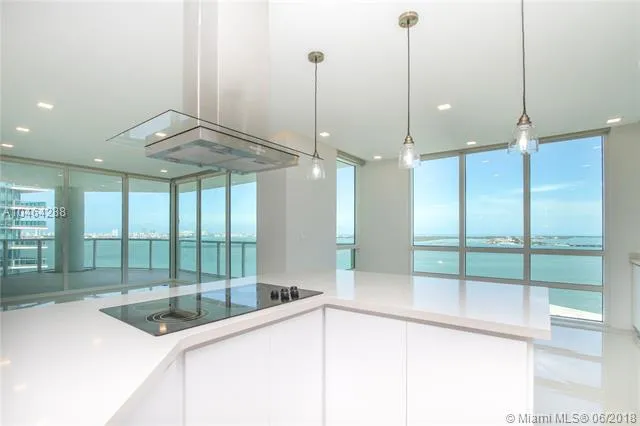 Emerald at Brickell #2101 image #11