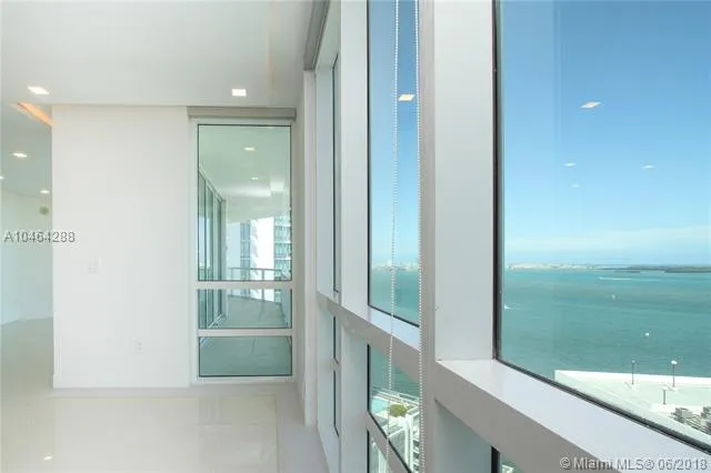 Emerald at Brickell #2101 image #15