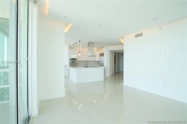 Emerald at Brickell #2101 image #32