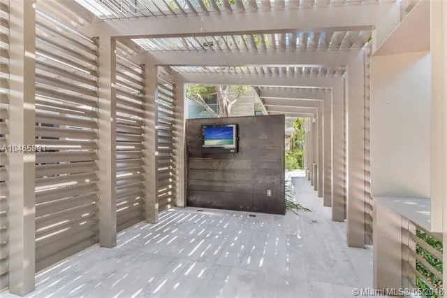 Louver House #PH2 image #14