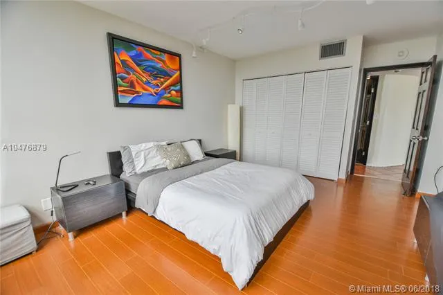 Palm Bay Yacht Club #801 image #13