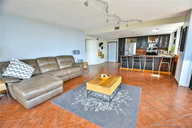 Palm Bay Yacht Club #801 image #7