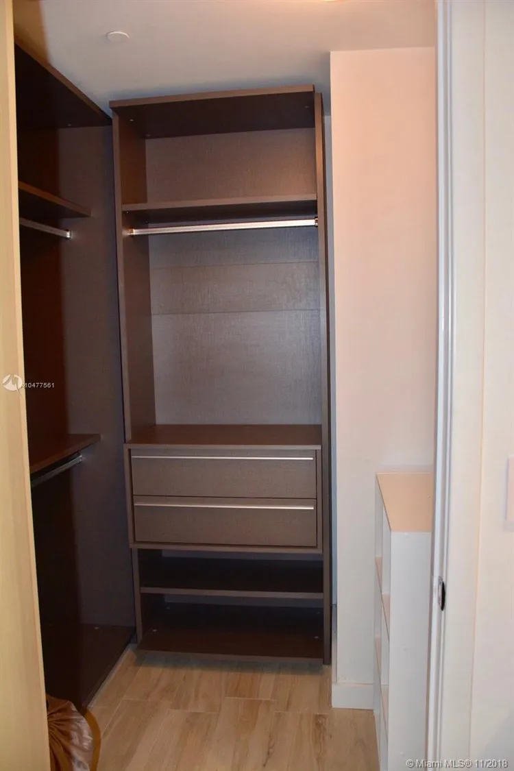 Icon Bay #3903 image #16