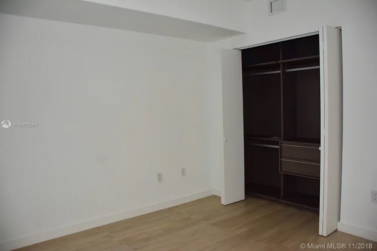 Icon Bay #3903 image #19