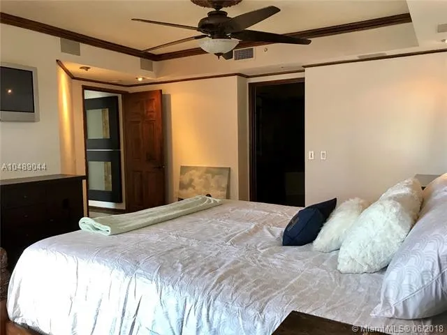 Hidden Bay #2612 image #8