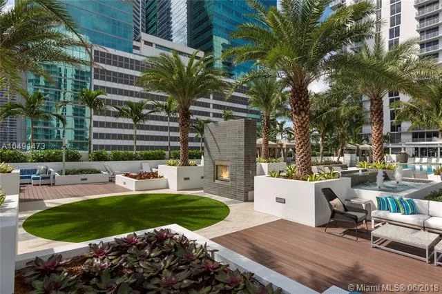 Monarc at Met 3 #1919 image #18