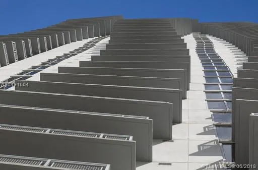 Monarc at Met 3 #2417 image #23