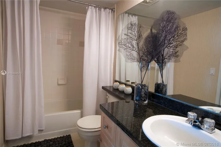 1550 Brickell #213 image #6