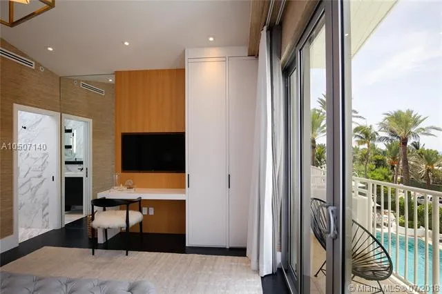 Shelborne #T6 image #12