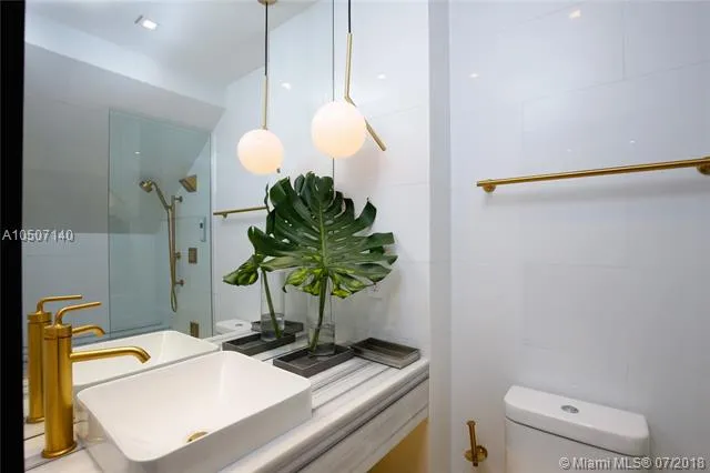 Shelborne #T6 image #18