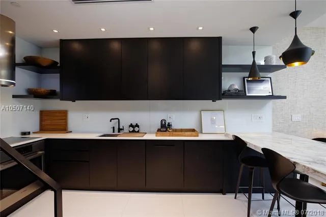 Shelborne #T6 image #22