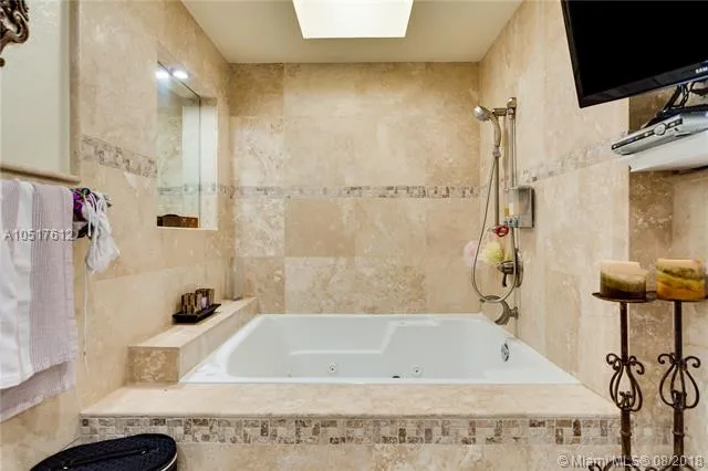 Key Colony IV Botanica #146 image #11