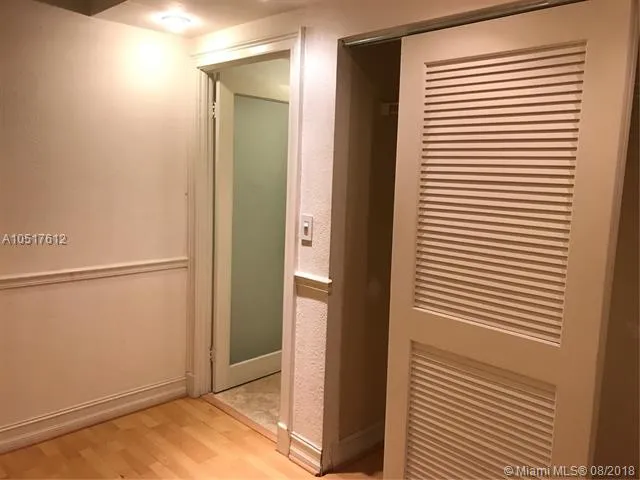 Key Colony IV Botanica #146 image #25