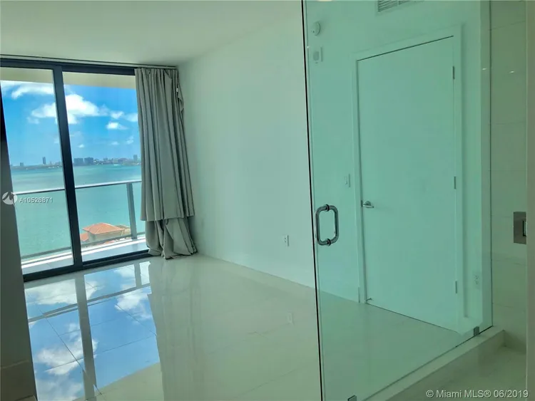 Icon Bay #1507 image #8