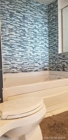 500 Brickell #2501 image #11