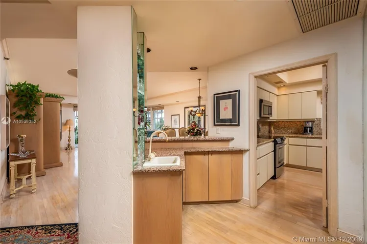 Mediterranean Village #C408 image #9