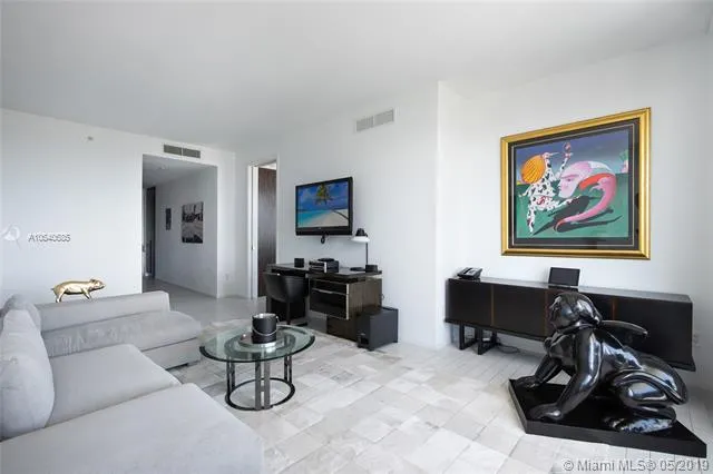 W South Beach #909 image #10