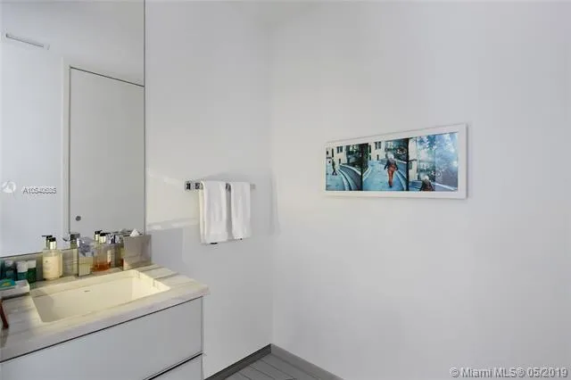 W South Beach #909 image #15