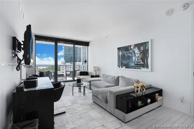 W South Beach #909 image #7