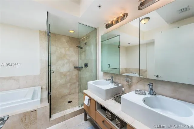 Emerald at Brickell #1705 image #19