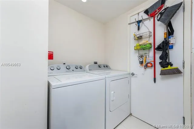 Emerald at Brickell #1705 image #25