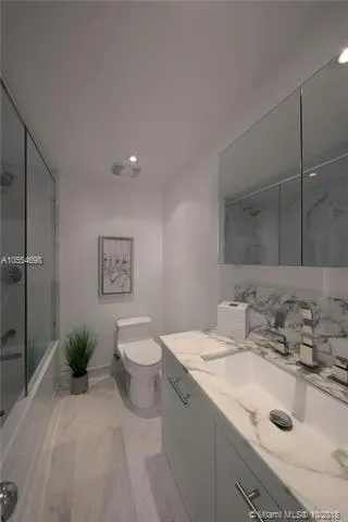 Belle Plaza #1218 image #9