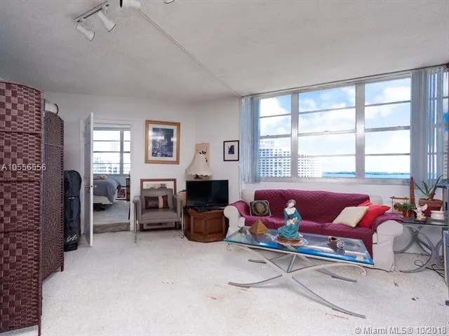 Four Ambassadors #1270 image #12