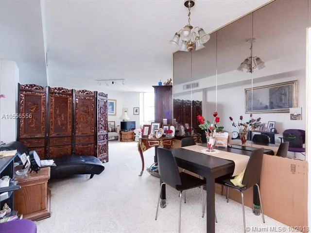 Four Ambassadors #1270 image #17