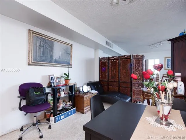 Four Ambassadors #1270 image #18