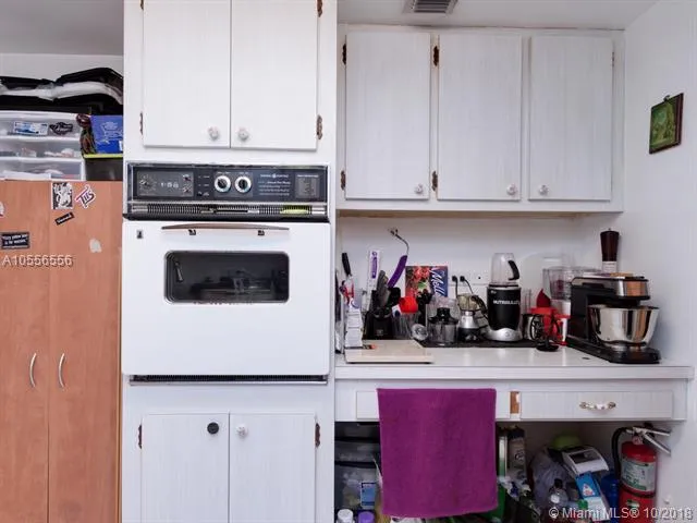 Four Ambassadors #1270 image #23