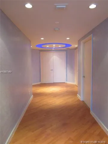 Williams Island 2600 #606 image #22