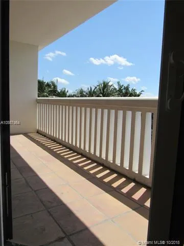 Williams Island 2600 #606 image #26