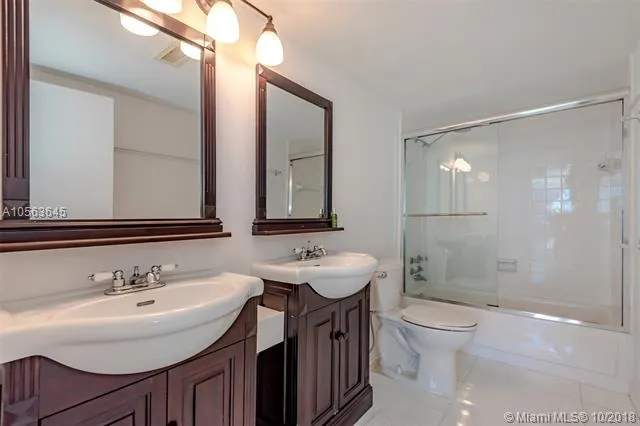 King Cole #1022 image #20