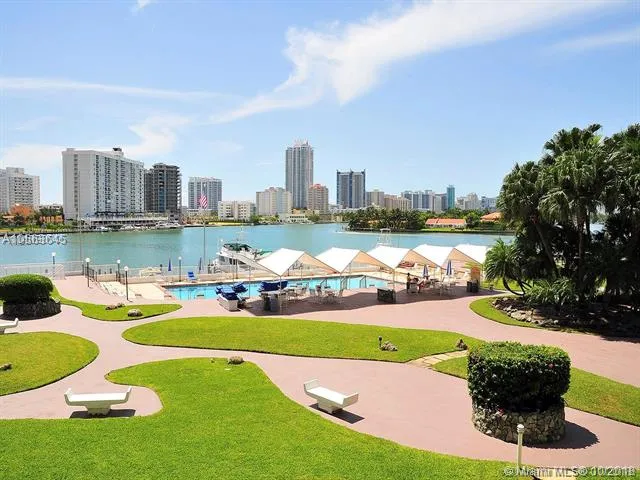 King Cole #1022 image #28