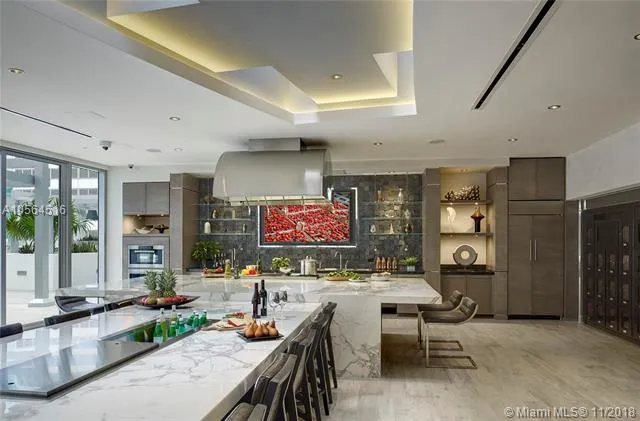 Monarc at Met 3 #2310 image #14