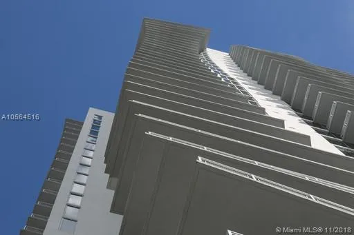 Monarc at Met 3 #2310 image #22