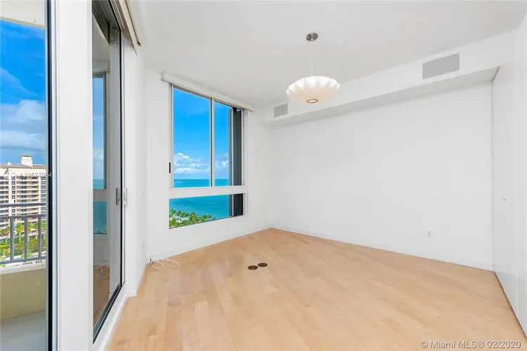 Ocean Club - Ocean Tower One #PH-2 image #16