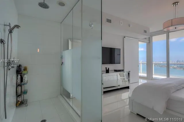 Paramount Bay #3003 image #14