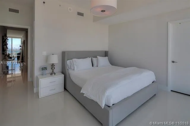 Paramount Bay #3003 image #21