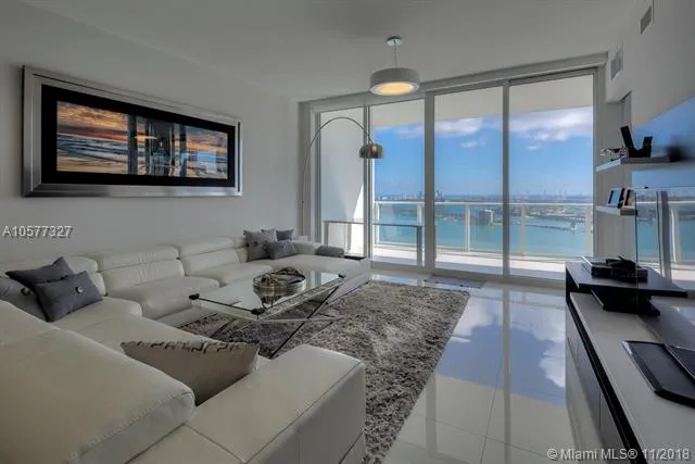 Paramount Bay #3003 image #7