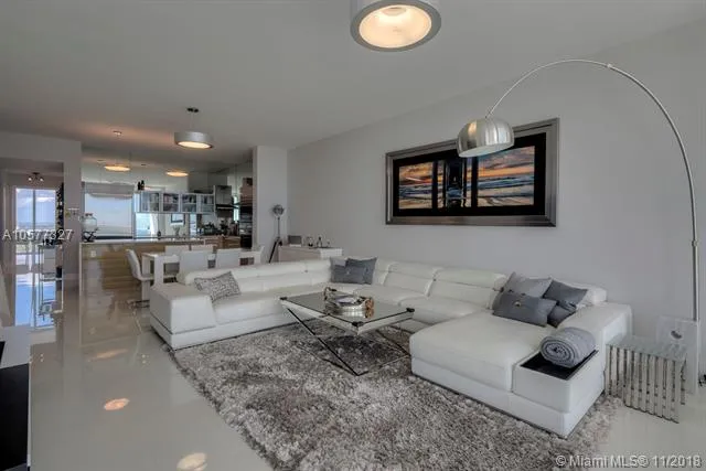 Paramount Bay #3003 image #8